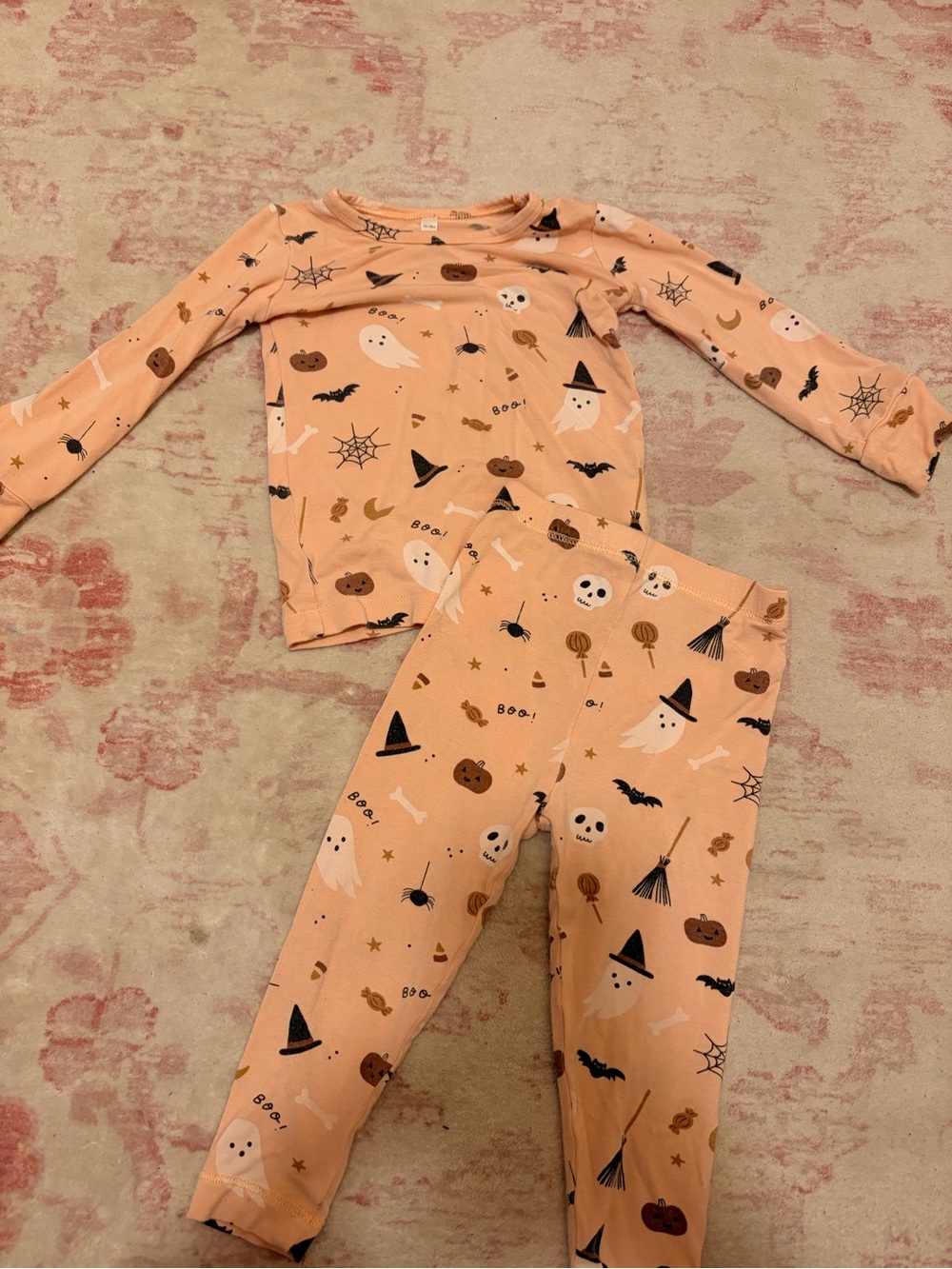Quincy Mae Bamboo Halloween Ghost Print Pajama Set